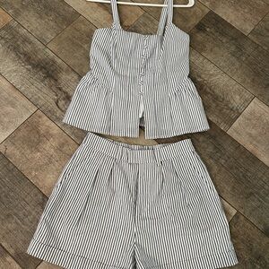 Wayf Black (grayish) and White Striped Set never worn Small Top Shorts
